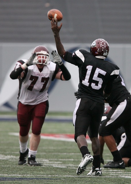 国家德比皇马2-1巴萨5分领跑 近6轮巴萨比皇马多拿9分反超4分